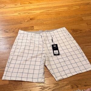 Head GOLF/ Men's Checkered Shorts - White and Black